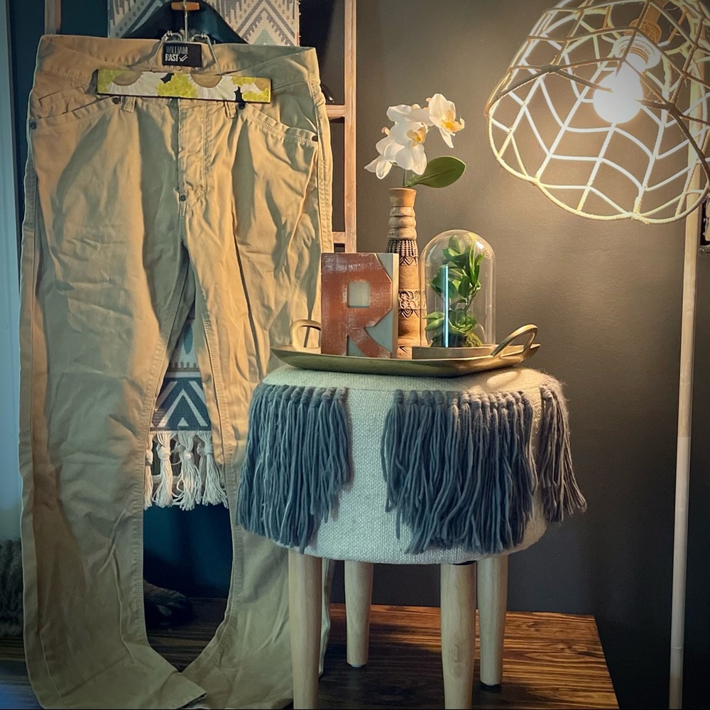 Mens William Rast khaki pants!